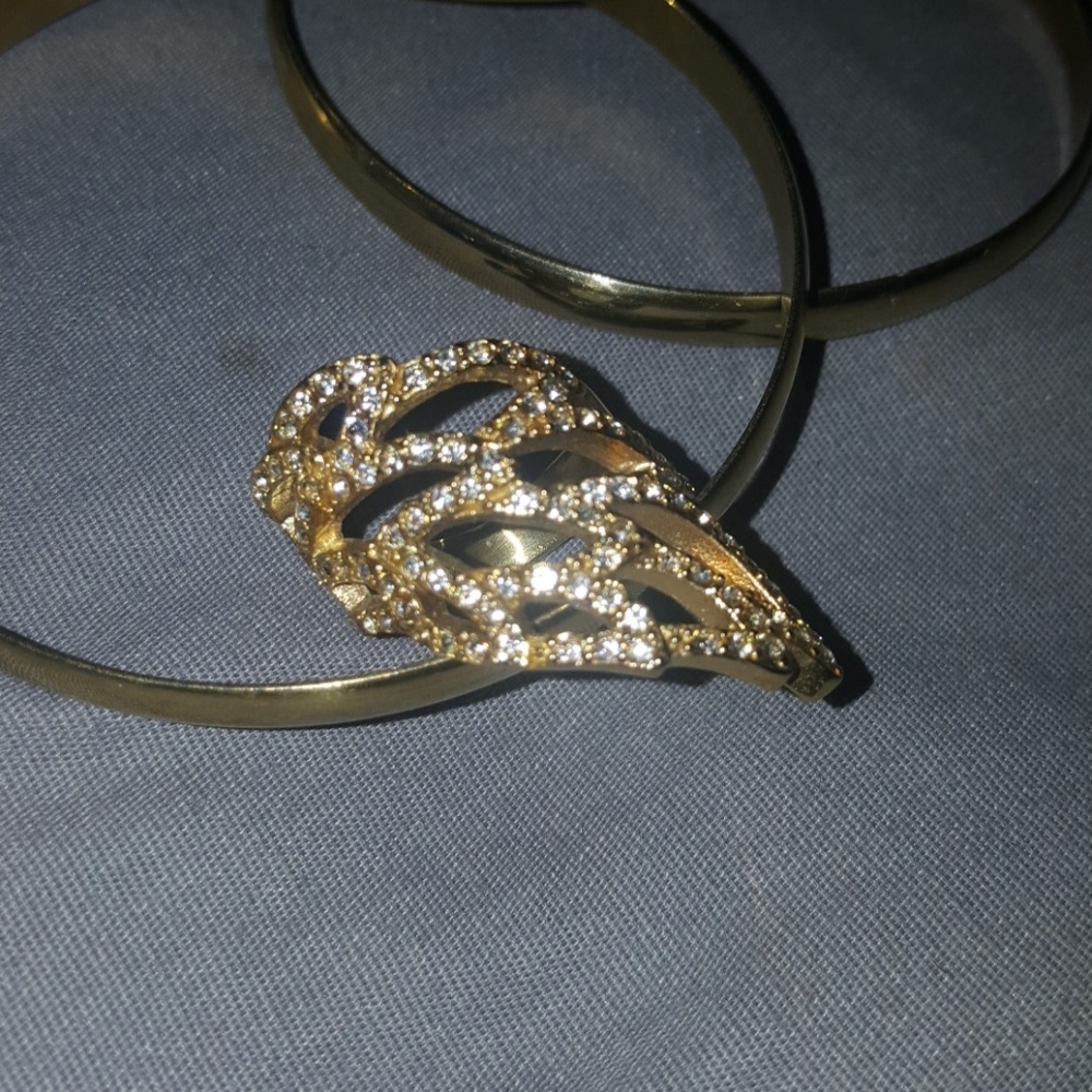 Rings - Picture 4 of 4